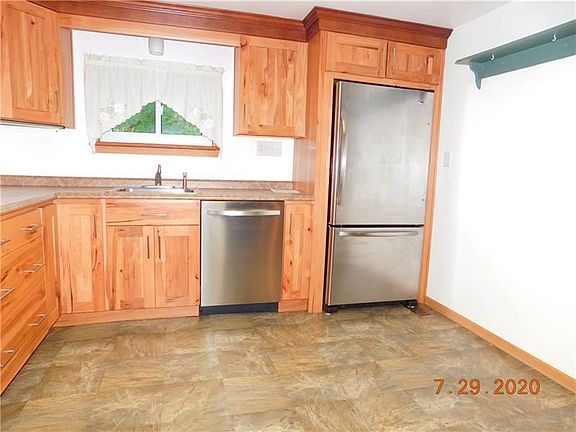 3rd image of 3875 Baxter Dr
