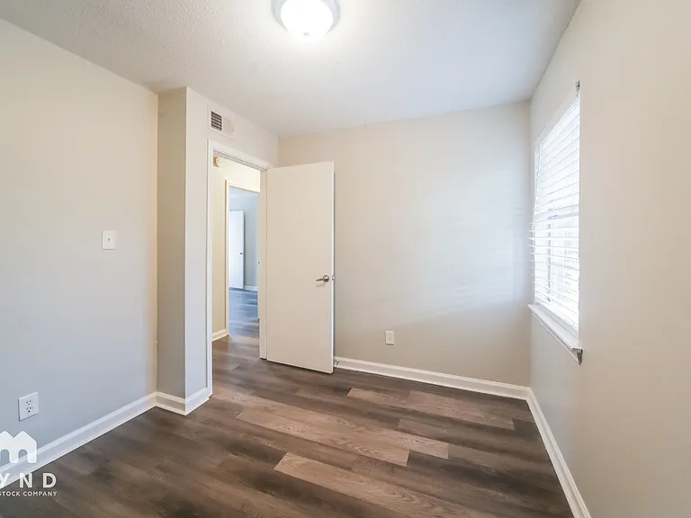 2695 Shady Grove Dr — Photo 12