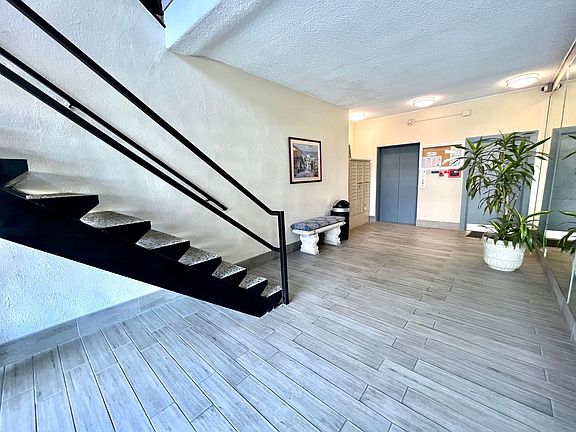 3rd image of 5630 Ravenspur Dr Unit 105