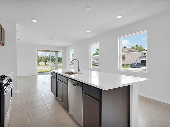 5th image of 3804 Sunberry Ln