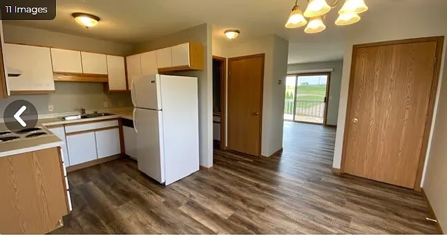 Building Photo - 3121 Oak Knoll Dr #2