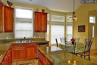 5th image of 395 Blossom Ln #31