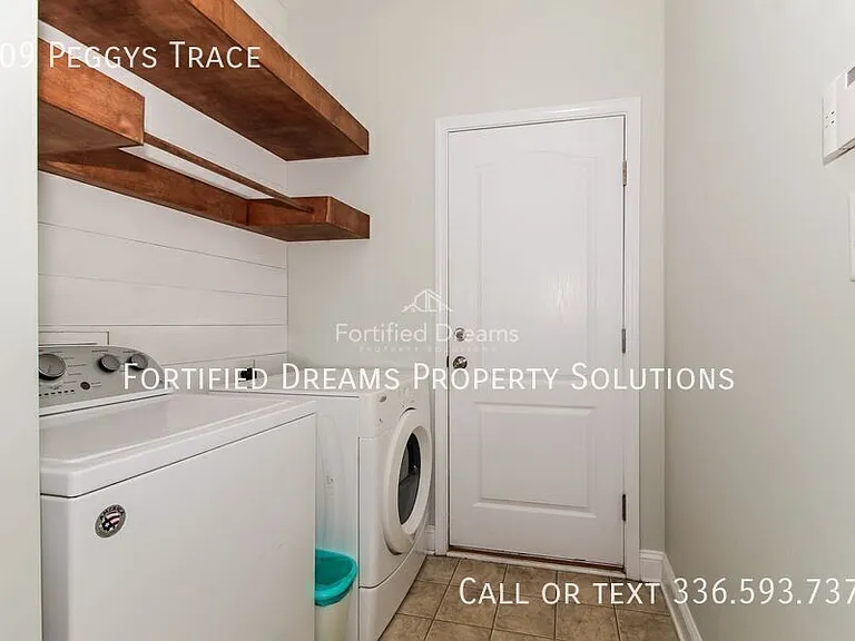 209 Peggys Trce — Photo 18