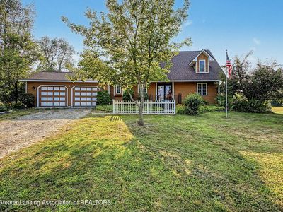 350 S Michigan Rd, Eaton Rapids, MI, 48827