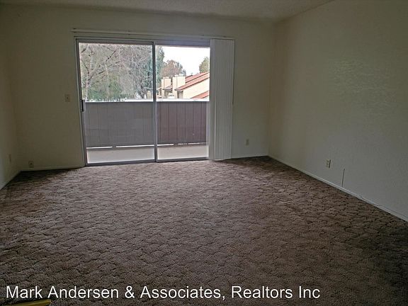3rd image of 1409 W San Bernardino Rd APT 10