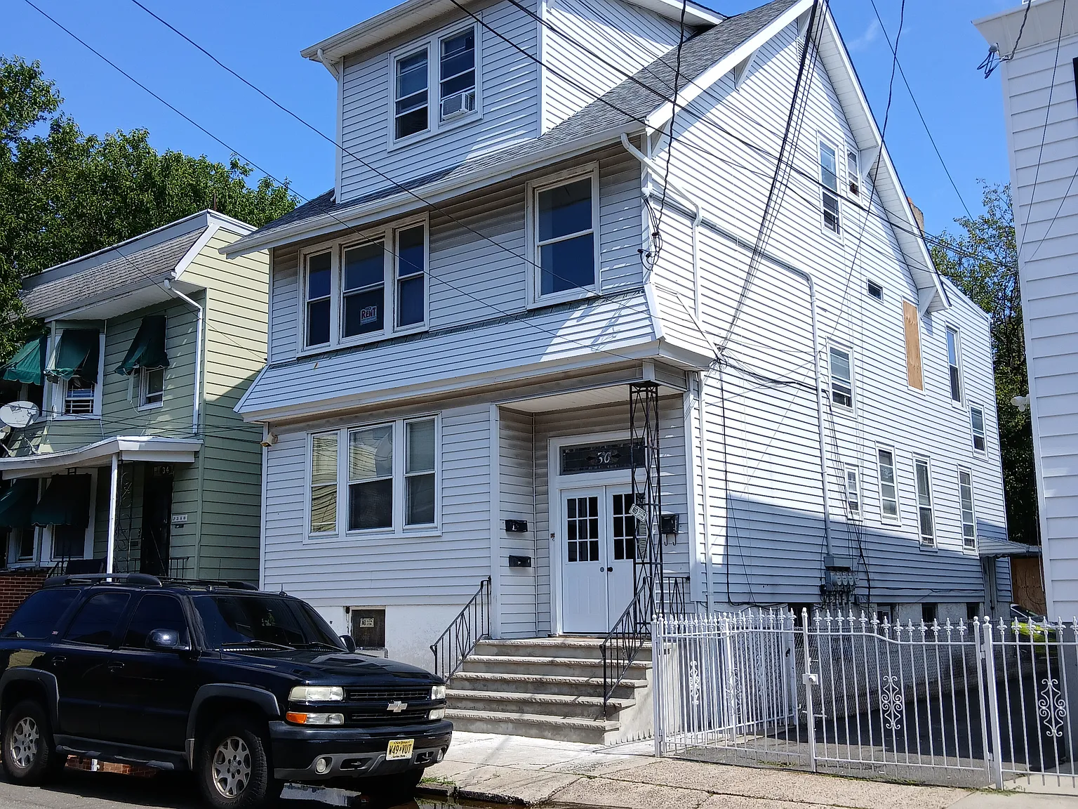 4 bed, $2,250 — Photo 2