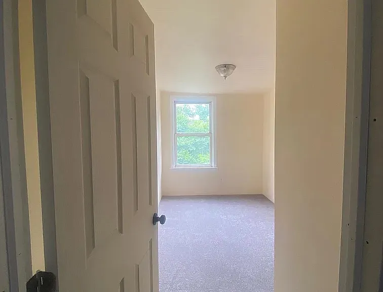 322 Union St — Photo 5