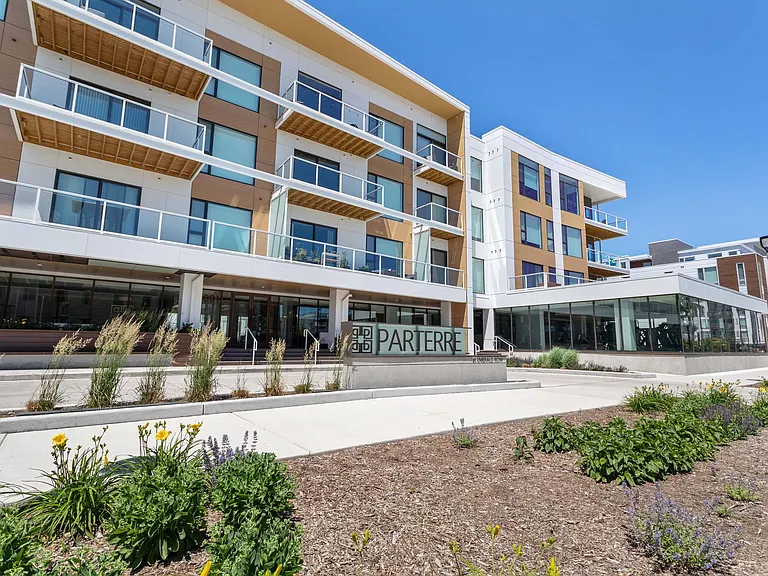 Parterre at Emerald Row — Photo 23