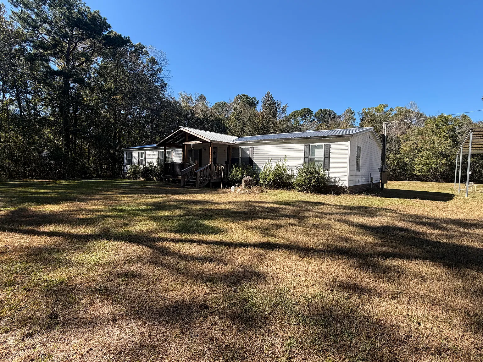 5 bed, 2128 sqft, $1,900 — Photo 4