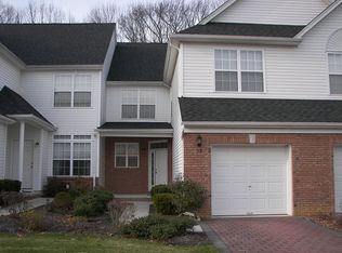 39 Shelley Cir, East Windsor, NJ 08520