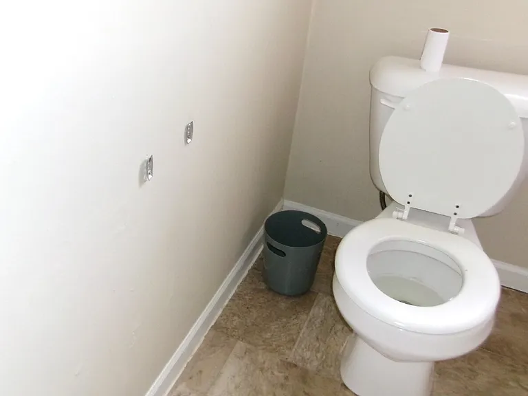 7074 Sutherland Ave — Photo 14
