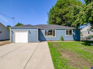 451 W D St, Lebanon, OR 97355