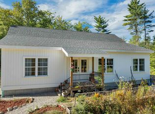 55 Bickford Rd, Wolfeboro, NH 03894