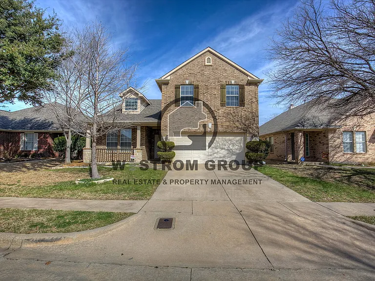 4537 Chris Dr — Photo 1