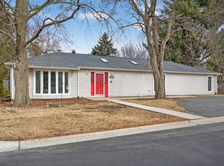 25658 W Orchard Ave, Ingleside, IL 60041