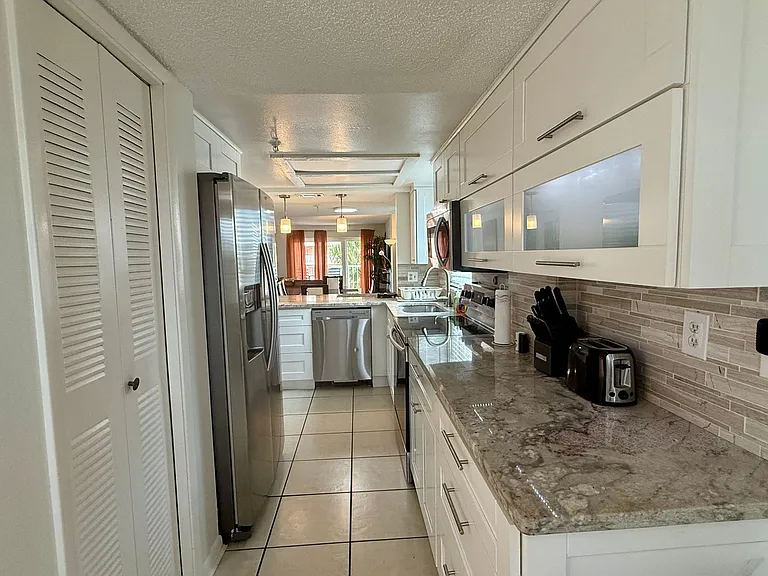 1005 Gulf Blvd #8 — Photo 9