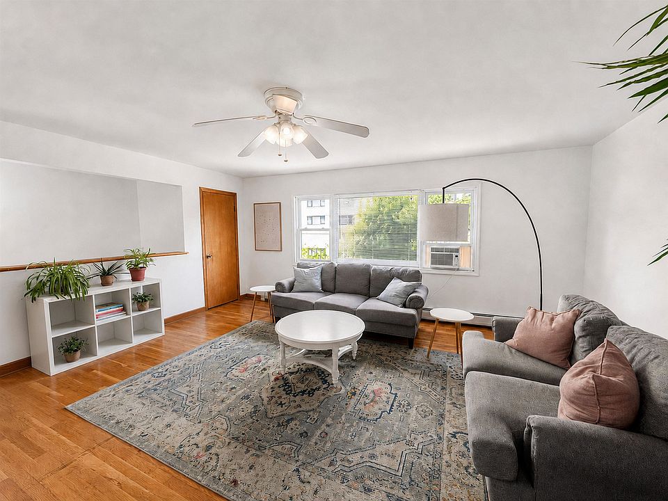 1st image of 485 Manila Ave #3