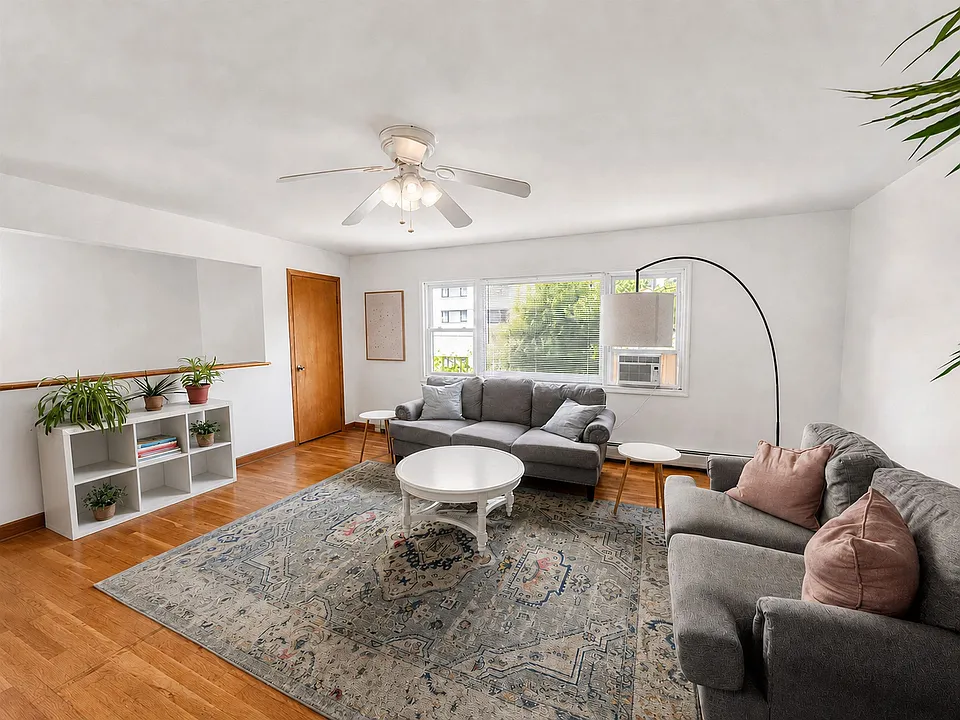 485 Manila Ave #3