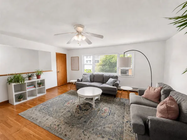485 Manila Avenue image 1 of 27