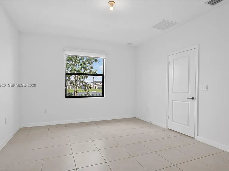 4981 Peacock Way — Photo 11