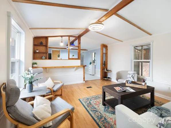 33 Northside Dr, Asheville, NC 28804