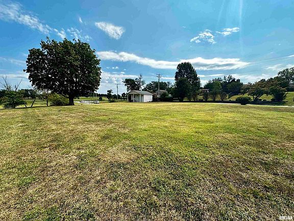 4th image of 2 Country Club Ct