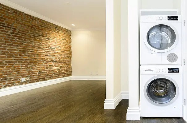 Rented by REAL New York | media 72