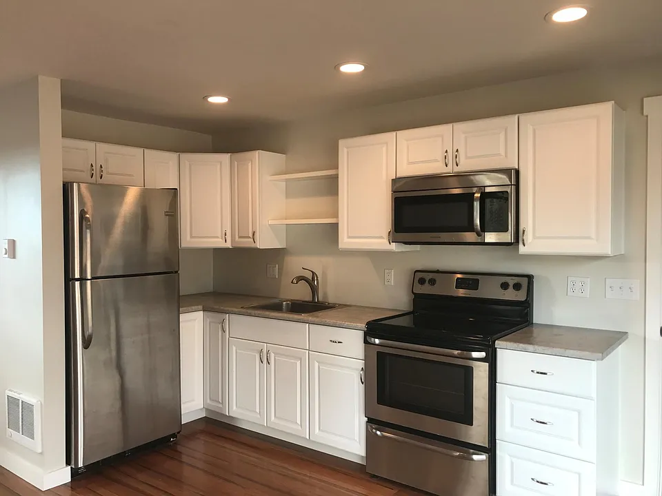 Kitchen - Island not pictured
