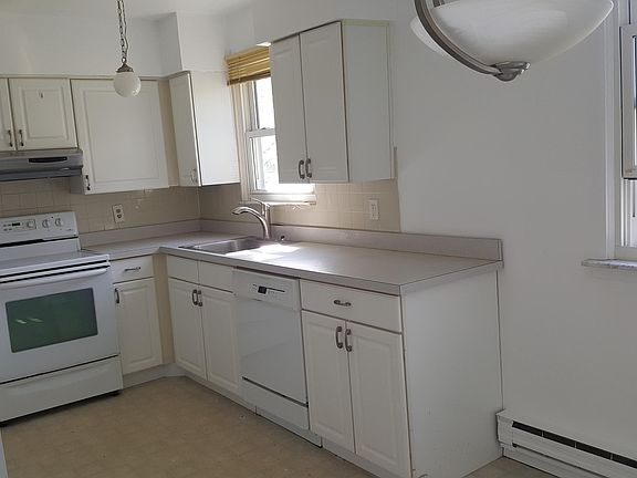 2nd image of 23A Dartmouth St