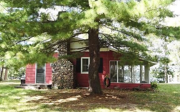 2nd image of 36983 Bonnie Lakes Ln