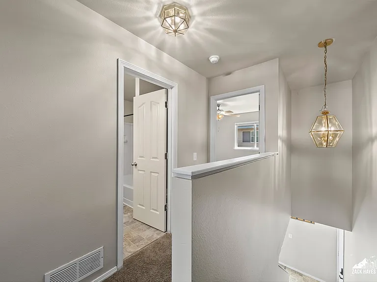 9841 Grange Dr — Photo 20