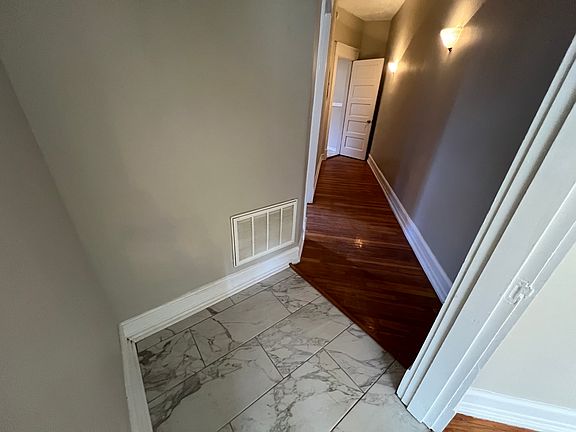 2nd image of 1521 S 4th St APT 12