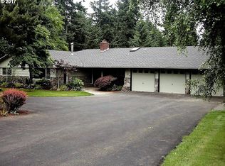 15384 Holcomb Blvd, Oregon City, OR 97045