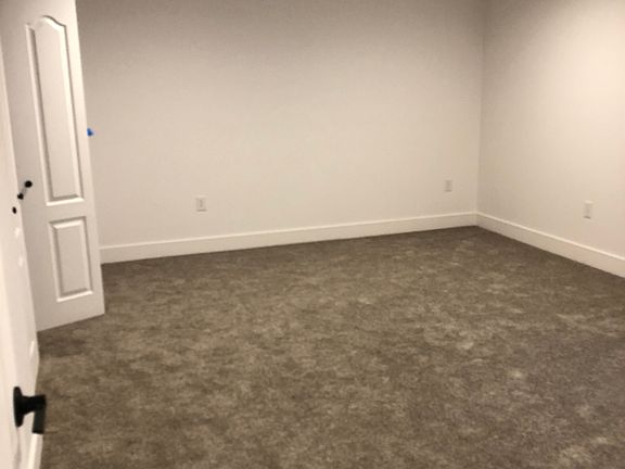 2nd image of 418 Gypsum Ln