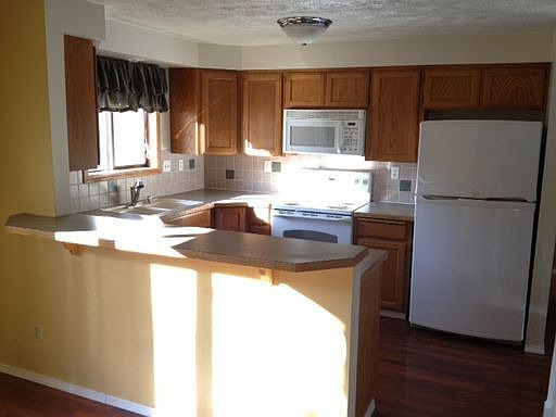 2nd image of 4302 S Havana St