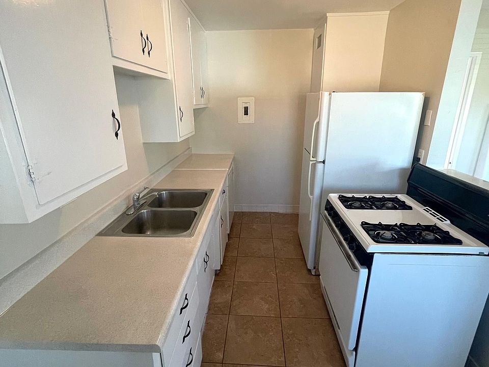 1st image of 741 Gladys Ave APT B