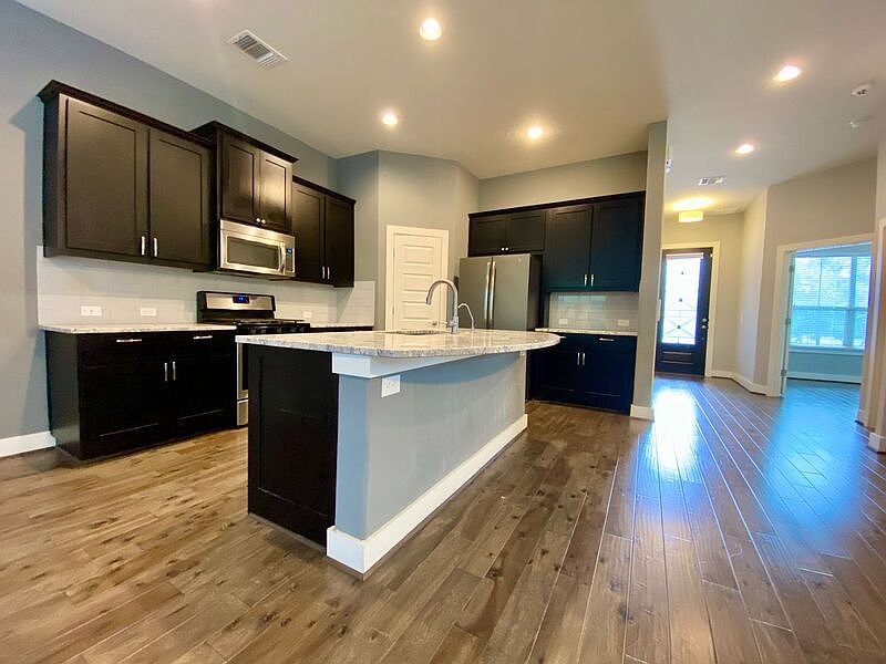 1st image of 12123 Cottage Promenade Ct