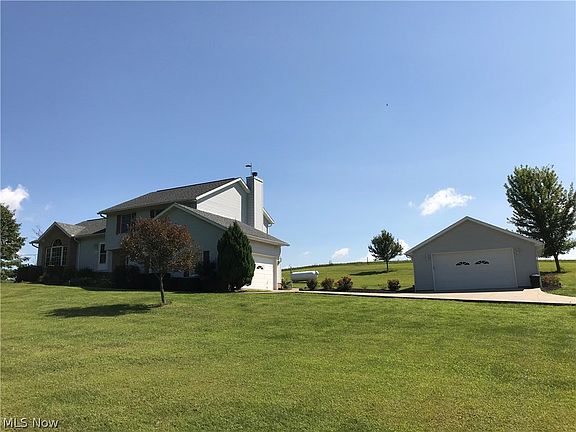 2nd image of 3010 Clay Rd NW