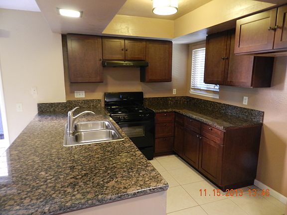 2nd image of 811 E Cypress Ave