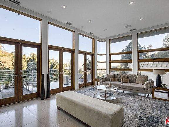 4th image of 1929 N Curson Pl