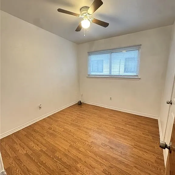 3423 Delaware Ave — Photo 8