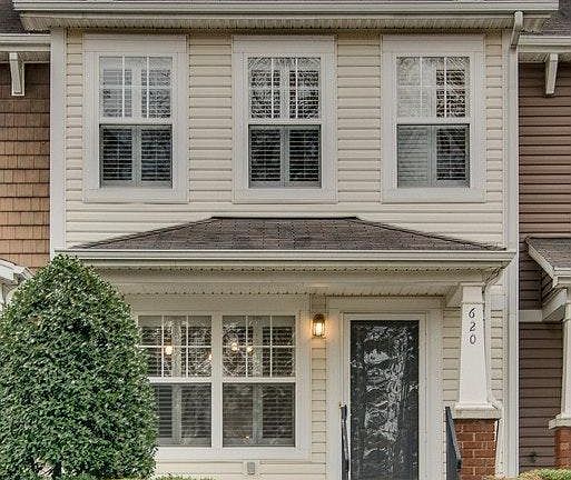 3rd image of 620 Flintlock Ct