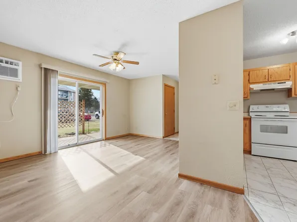 Birch Street Townhomes, 6382 Birch St #6386-14, North Branch, MN 55056