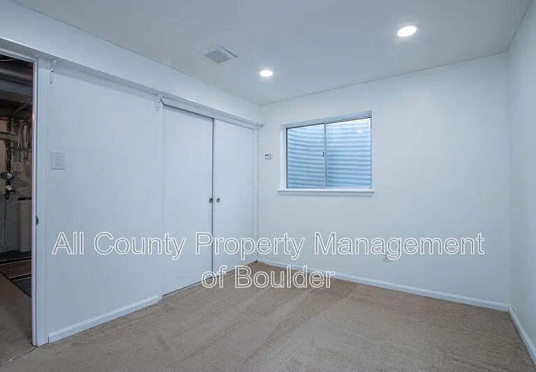 2124 Stuart St — Photo 20