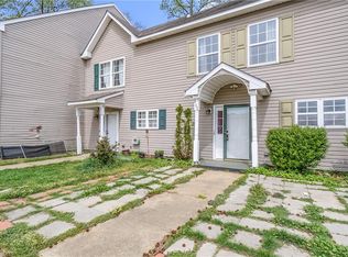 490 Baker Rd, Virginia Beach, VA 23462