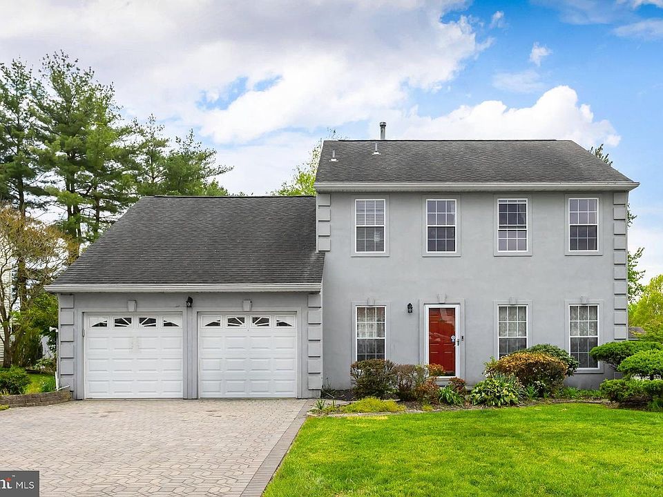1st image of 27 Trapper Rd