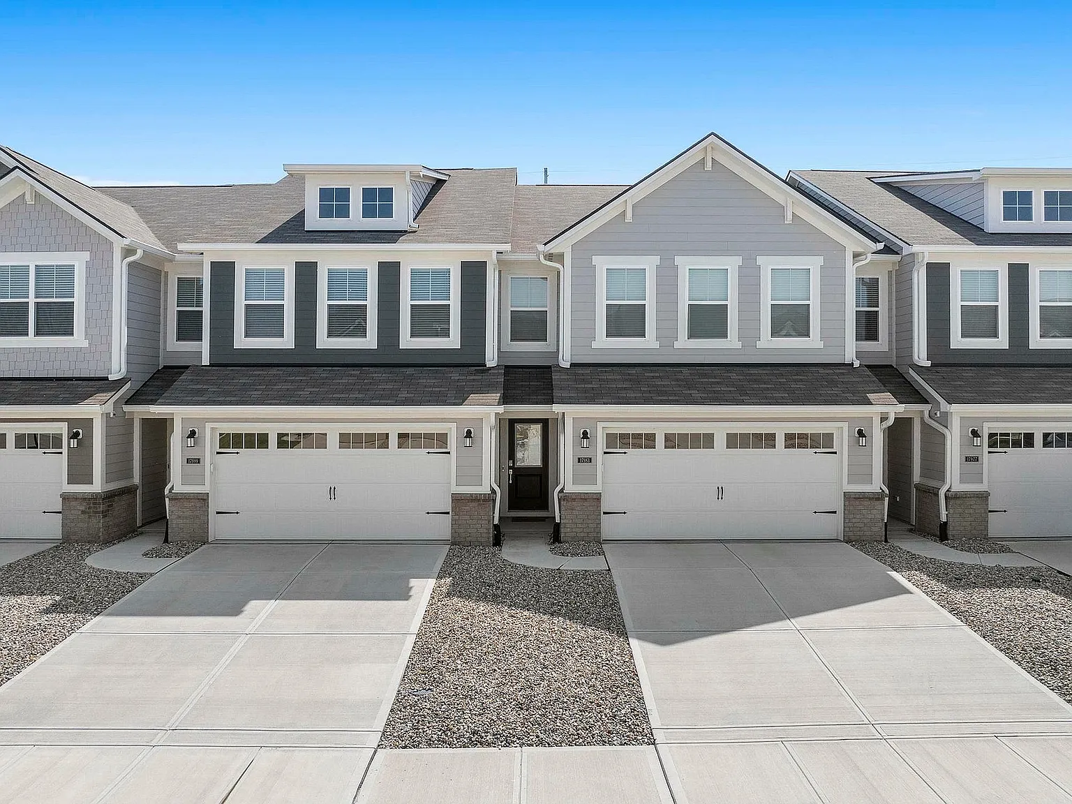 Casey Corner Townhomes — Photo 3