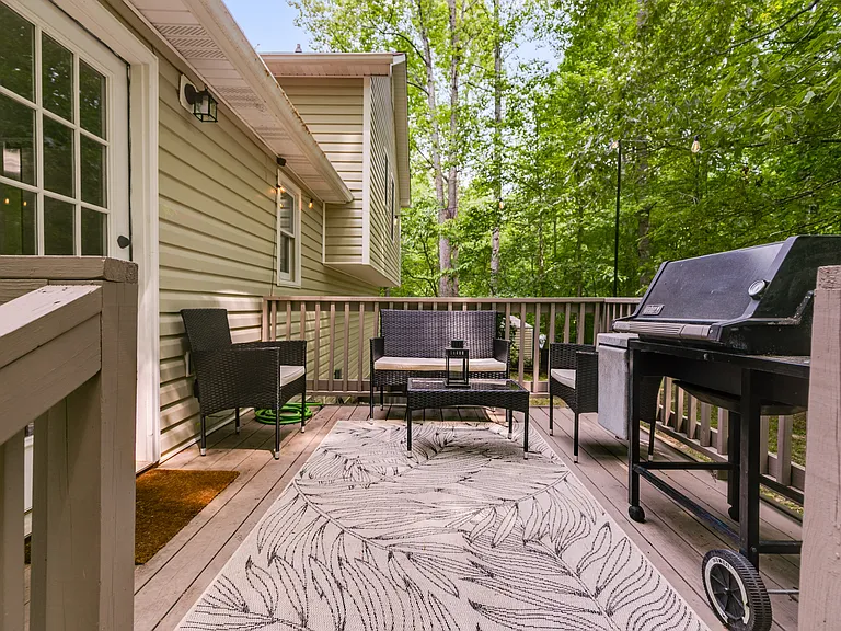 204 Wesley Mill Ln — Photo 34