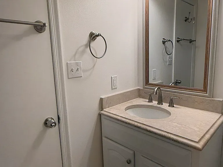 19517 White Saddle Dr — Photo 24