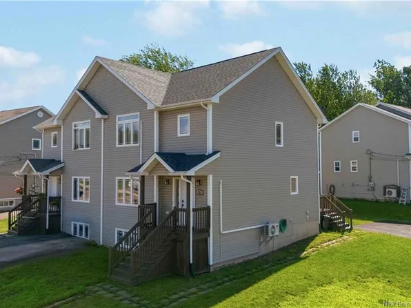 65 Belle Foret St, Dieppe, NB E1A 8Y2